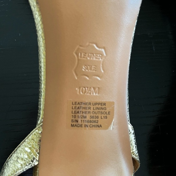 Tory Burch Elana Metallic sandals - Picture 7 of 7